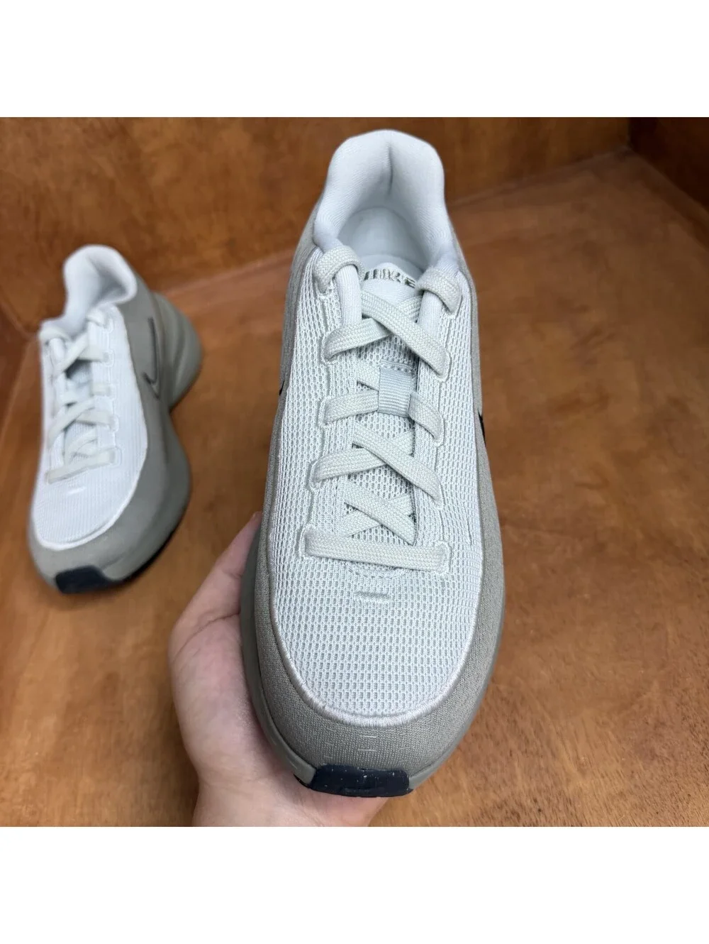 Nike uplift scgs